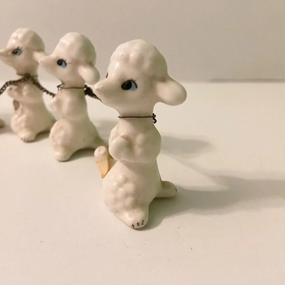 Vintage Poodle Dog Family 4 Pups On Chains Figurine Missing Hair - Picture 10 of 16